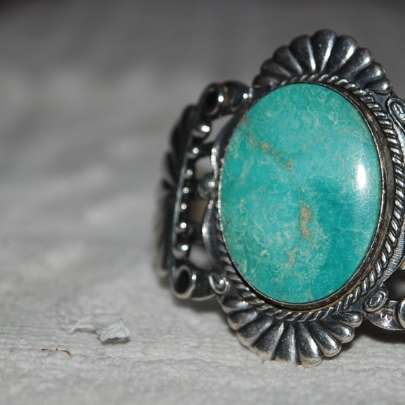 Native American cuff - Picture 2 of 8